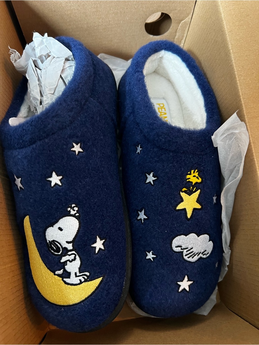 Women’s Size 8 Peanuts Snoopy Party Felt Navy Slippers Clogs Brand New In Box